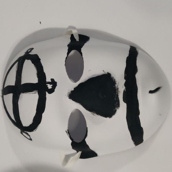 Hand painted OOAK Creepy Sigil paper mask - Picture 2 of 2